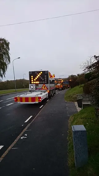Bärgning pågår på väg