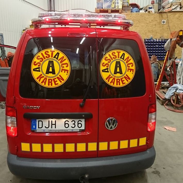 Baksidan av Tungbärgarna Västs bil